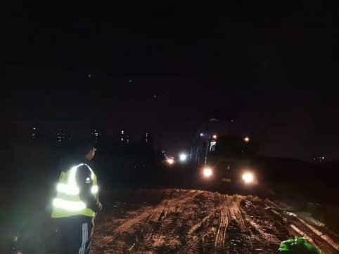 嚴寒中的堅守——考工路工程建設(shè)實時播報